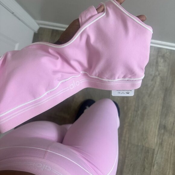 ALO Yoga Set - Picture 5 of 11